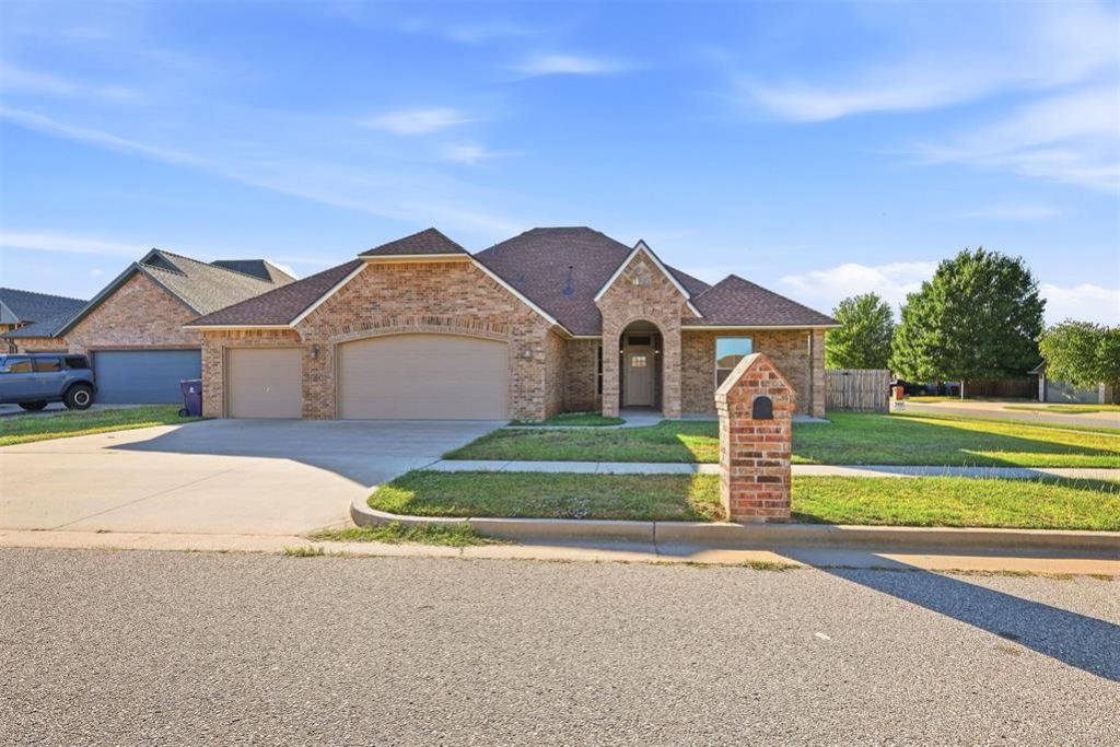 5321 Shearwater Court, Oklahoma City, OK 73179 Main Photo