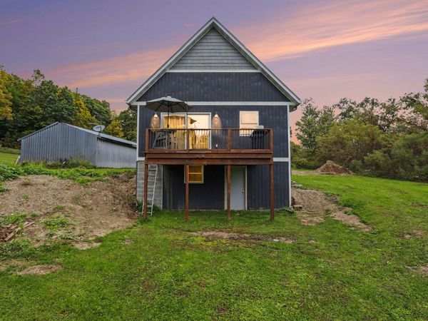 7100 S Broadway Road, Hastings, MI 49058