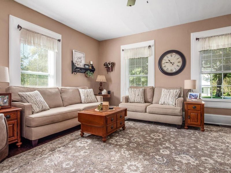 584 N Main Street , Utica, OH 43080 Photo 8