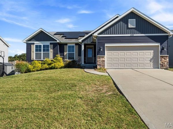 1030 Palisades Lane , Pacific, MO 63069