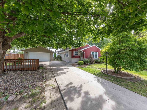 2131 S Pine Street, Janesville, WI 53546