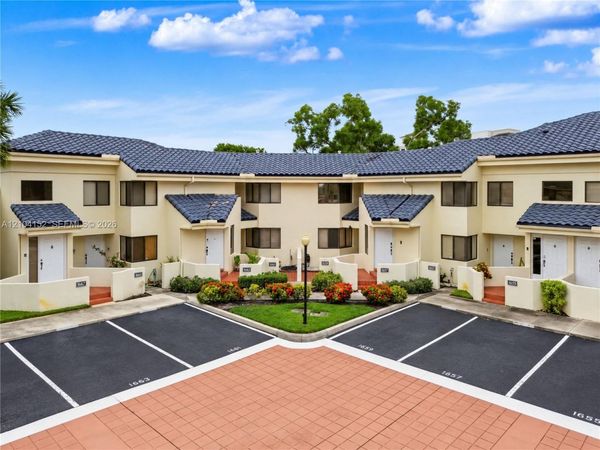 1657 NW 81st Way , Plantation, FL 33322
