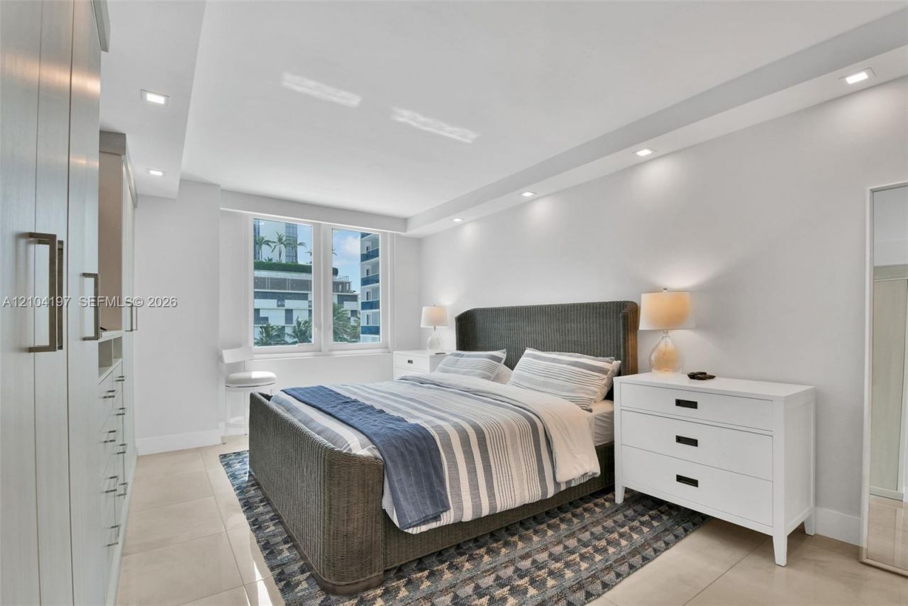 2301 Collins Ave , Unit 303, Miami Beach, FL 33139 Photo