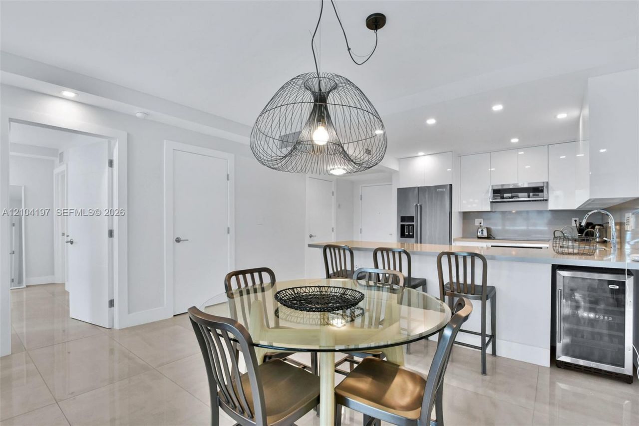 2301 Collins Ave , Unit 303, Miami Beach, FL 33139 Photo