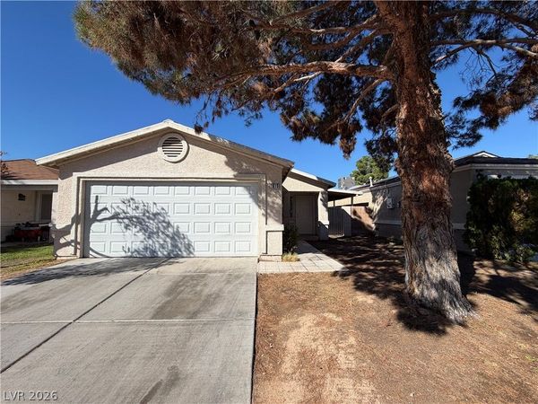 1915 Winter Hill Street, Las Vegas, NV 89106