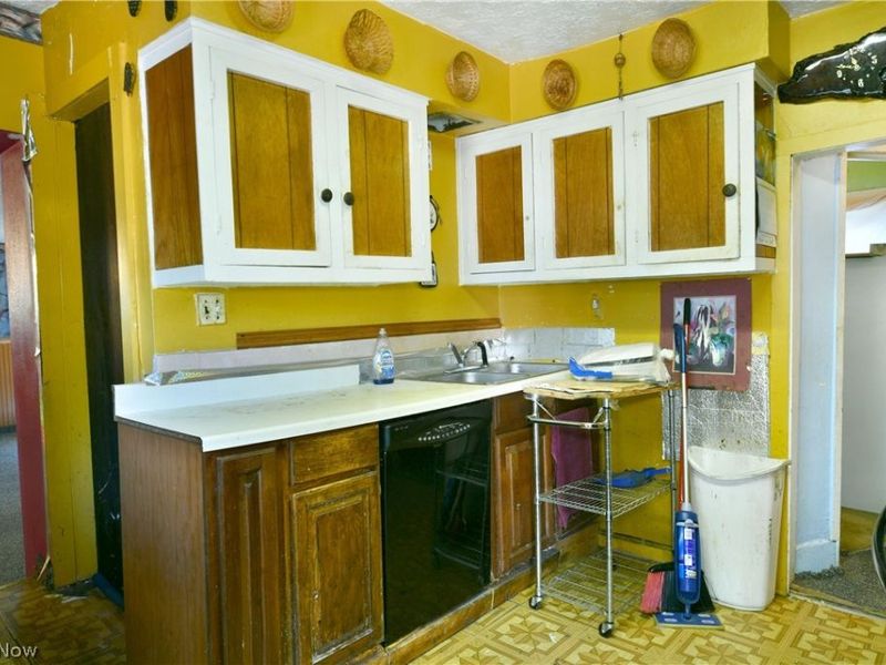 216 Federal Street NE, Warren, OH 44483 Photo 5