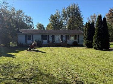 6430 Rounds Road, Newfane, NY 14108
