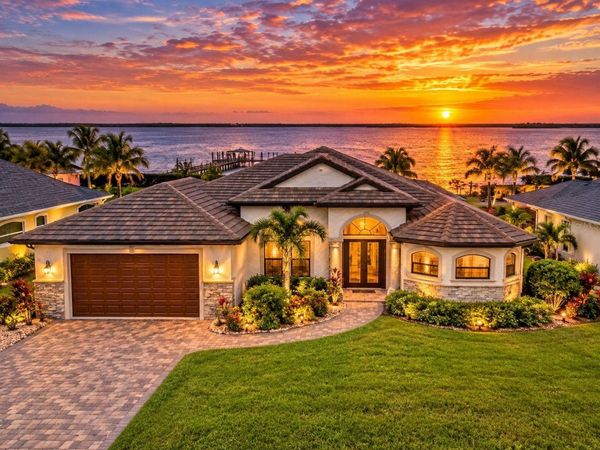 9614 SHELBURNE CIRCLE , PORT CHARLOTTE, FL 33981