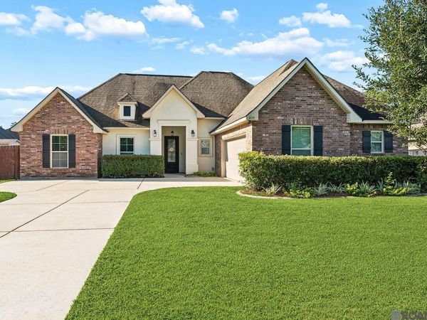 605 English Oak Drive, Madisonville, LA 70447