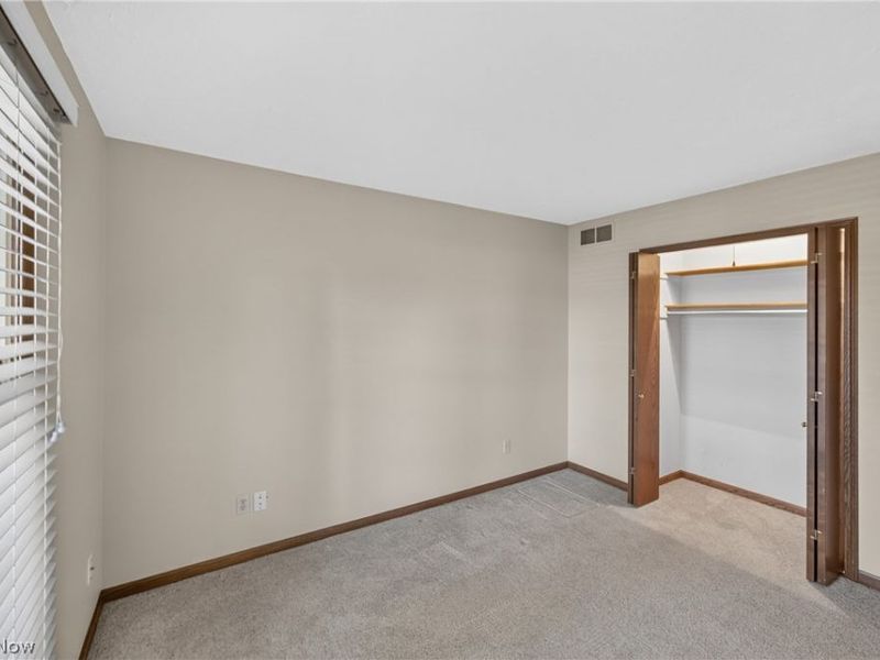 700 Austin Drive, Barberton, OH 44203 Photo 2