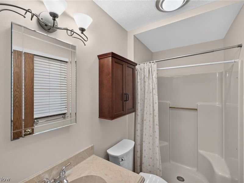 700 Austin Drive, Barberton, OH 44203 Photo 32