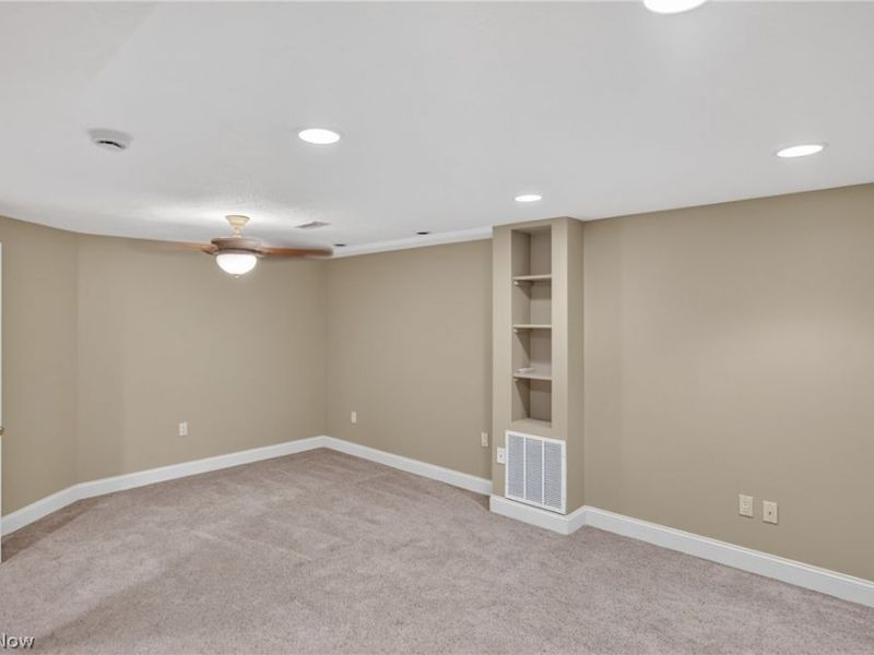 700 Austin Drive, Barberton, OH 44203 Photo 36