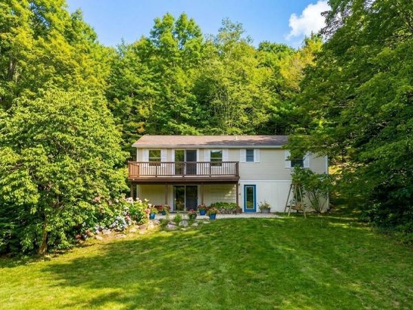 2219 Our Majestic Trail N, Suttons Bay, MI 49682