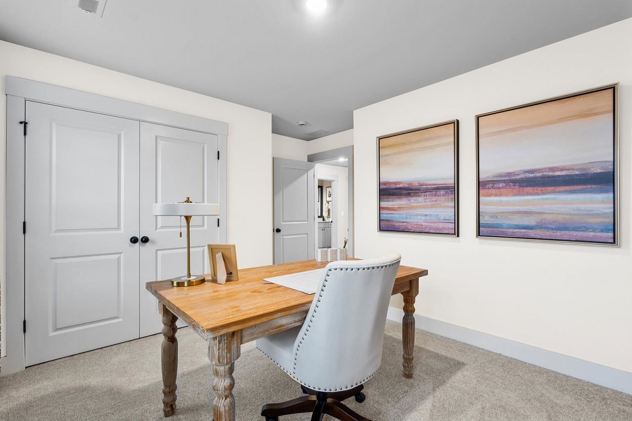 221 Field Dr Photo 26