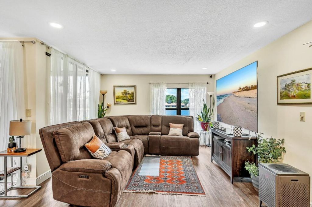 8571 Boca Glades Boulevard W, Unit A, Boca Raton, FL 33434 Photo