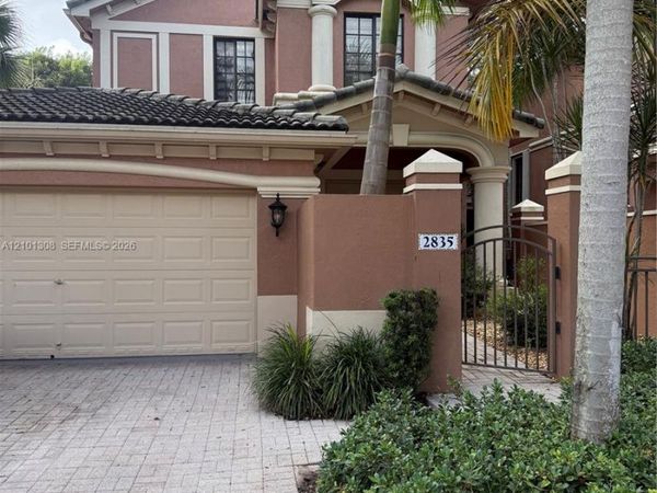 2835 Kinsington Cir, Unit 15-3, Weston, FL 33332