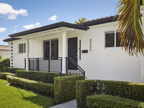 8000 SW 19th St , Miami, FL 33155