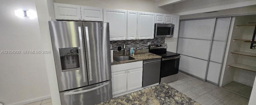 19200 NE 25th Ave , Unit 322C, Miami, FL 33180 Photo