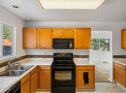 6295 W Cree Court, Sun Valley, NV 89433 Photo
