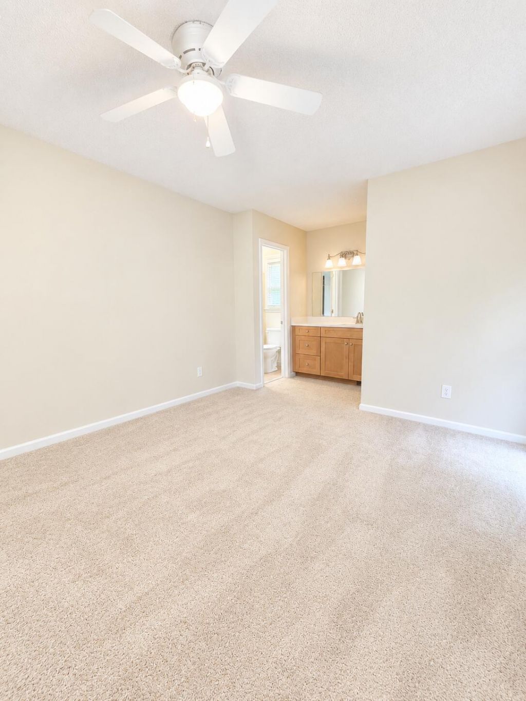 105 Glendale Drive Photo 16