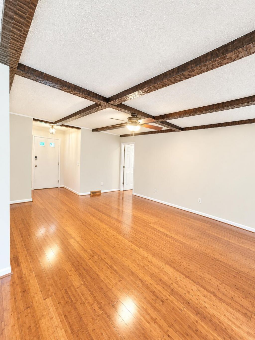 105 Glendale Drive Photo 4