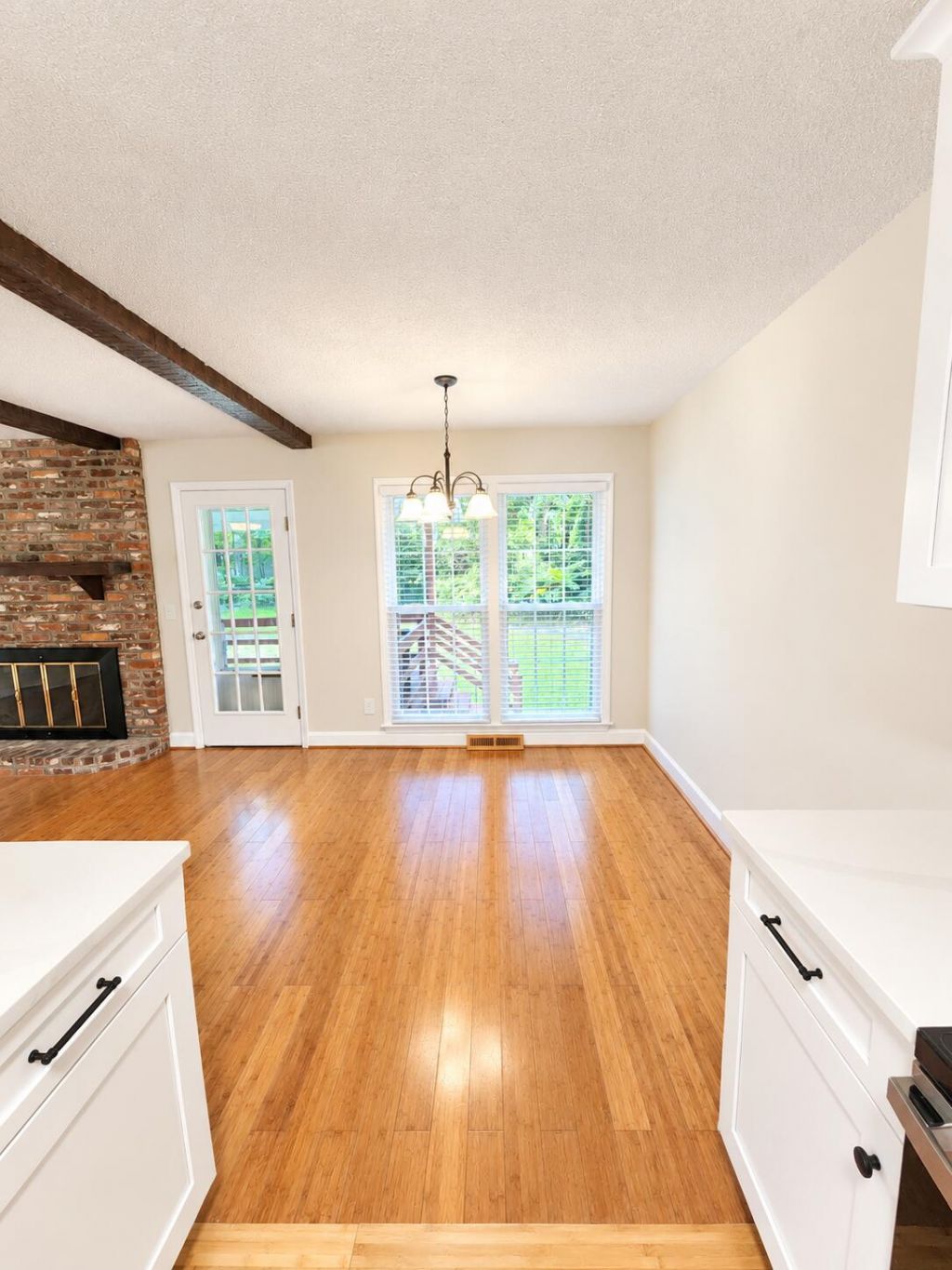 105 Glendale Drive Photo 7