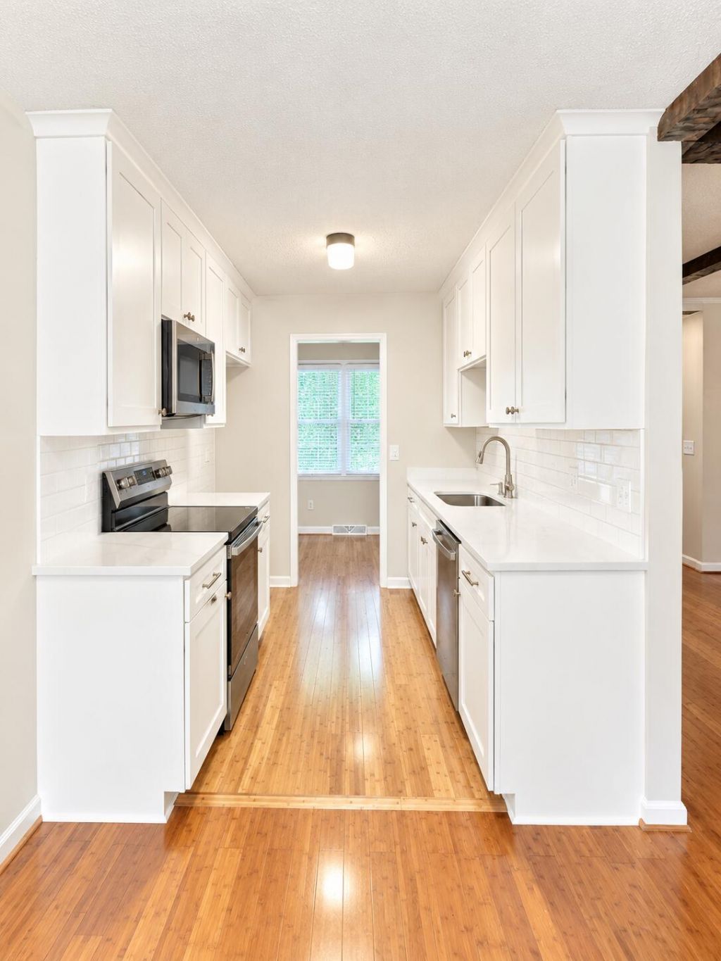 105 Glendale Drive Photo 9