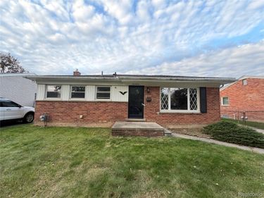 22304 Wohlfeil Street, Taylor, Mi 48180