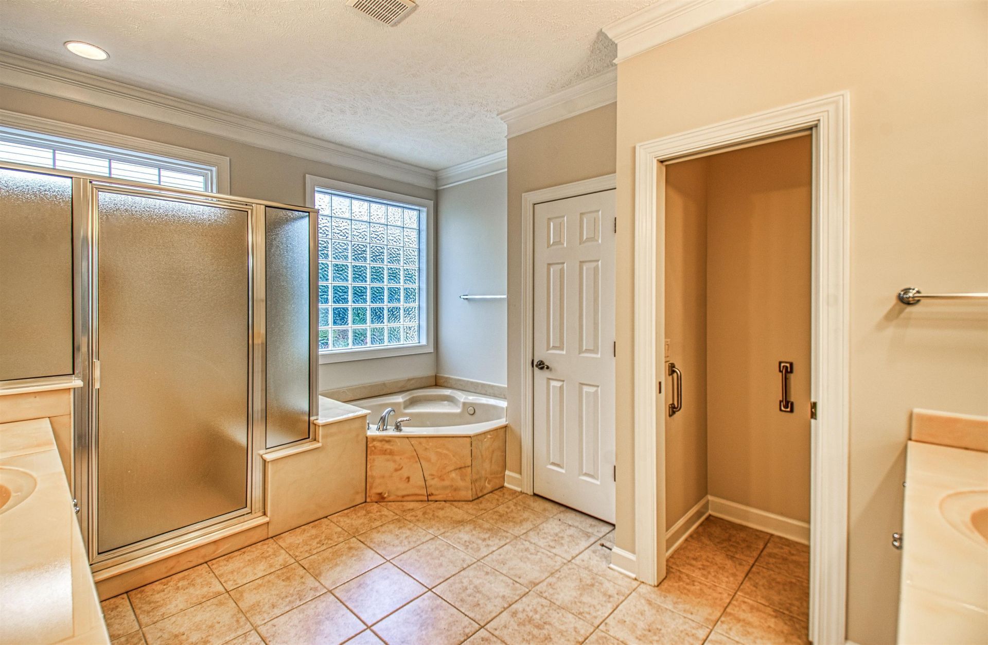 1201 Harrogate Ct. Photo 19