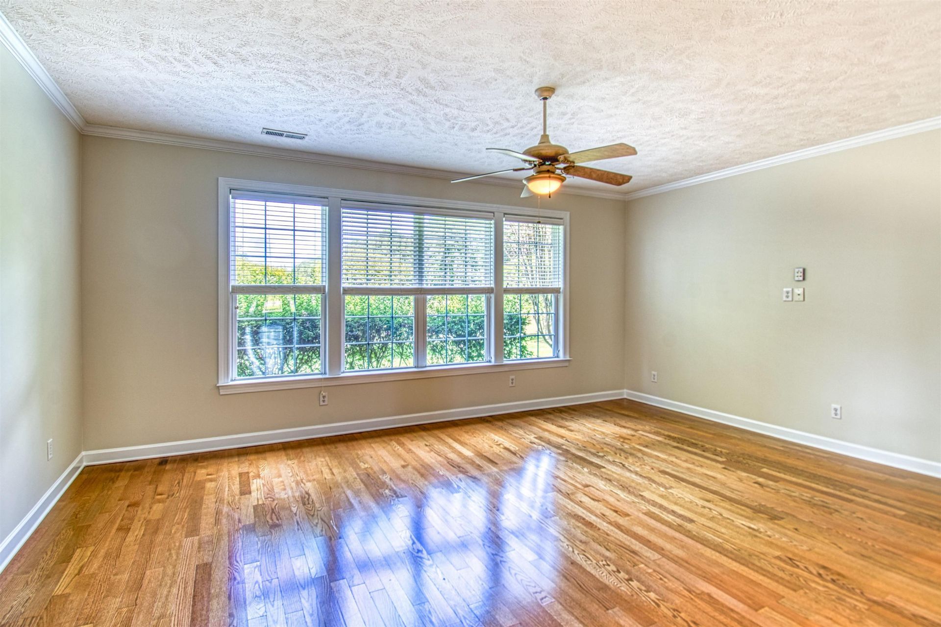 1201 Harrogate Ct. Photo 23