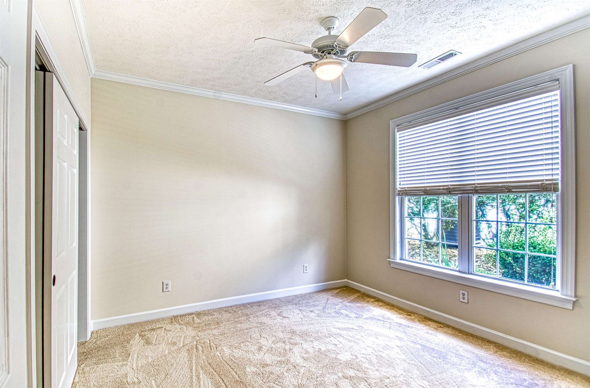 1201 Harrogate Ct. Photo 25