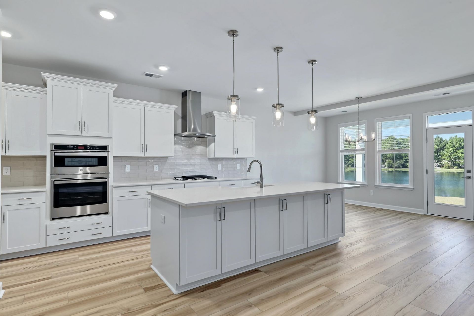 212 Field Dr Photo 13