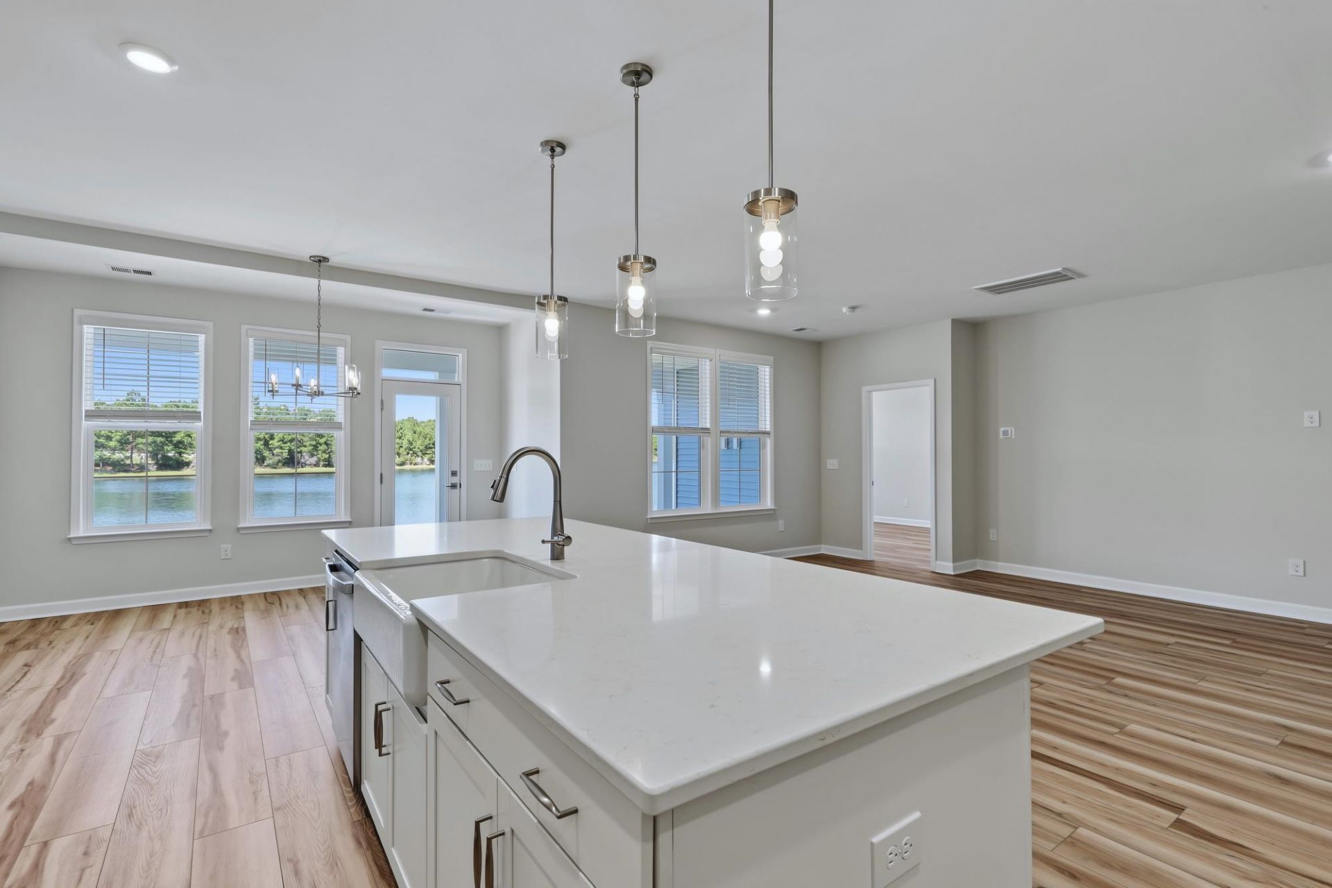 212 Field Dr Photo 18