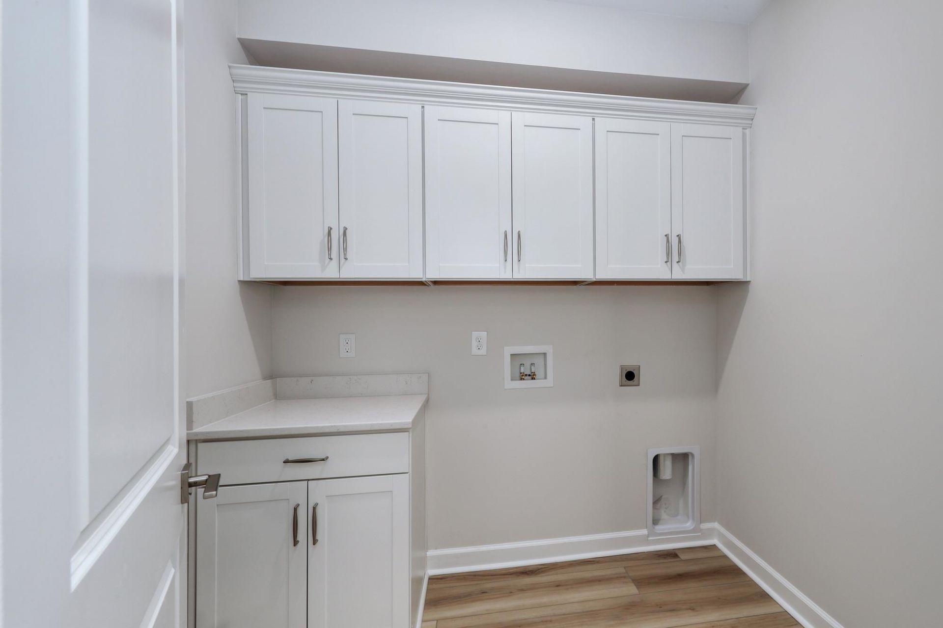 212 Field Dr Photo 24