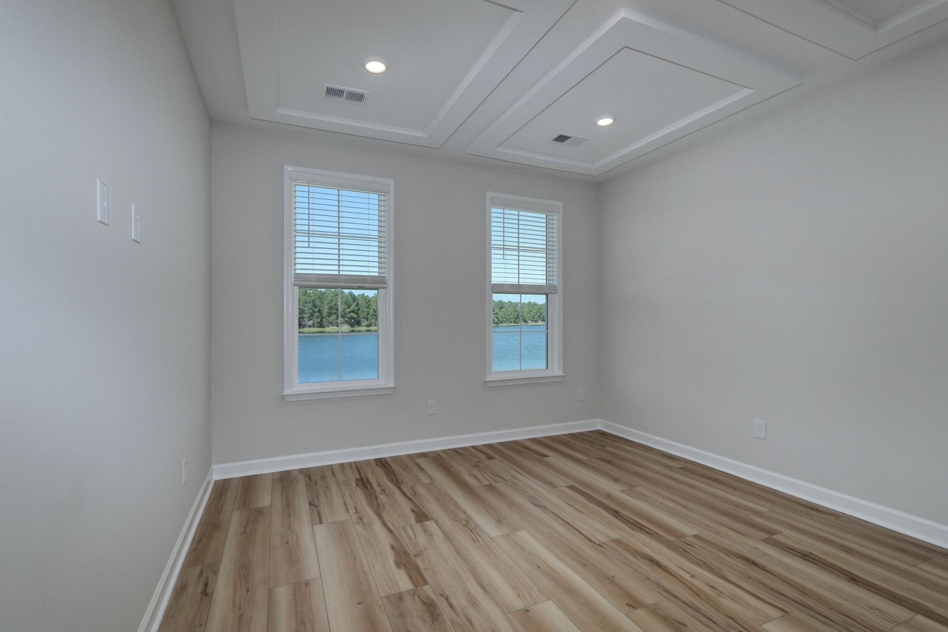 212 Field Dr Photo 28