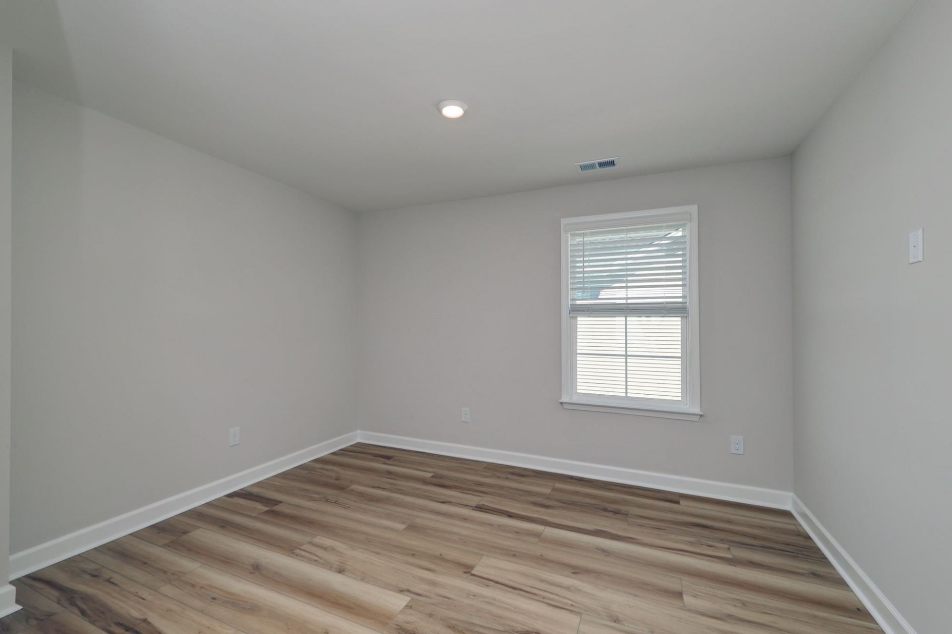212 Field Dr Photo 40