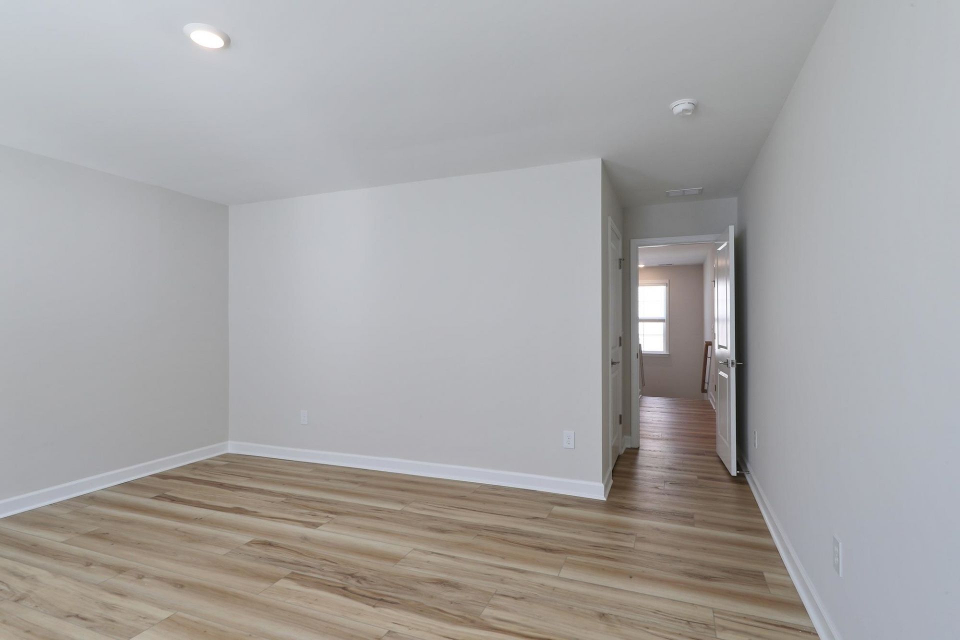 212 Field Dr Photo 43