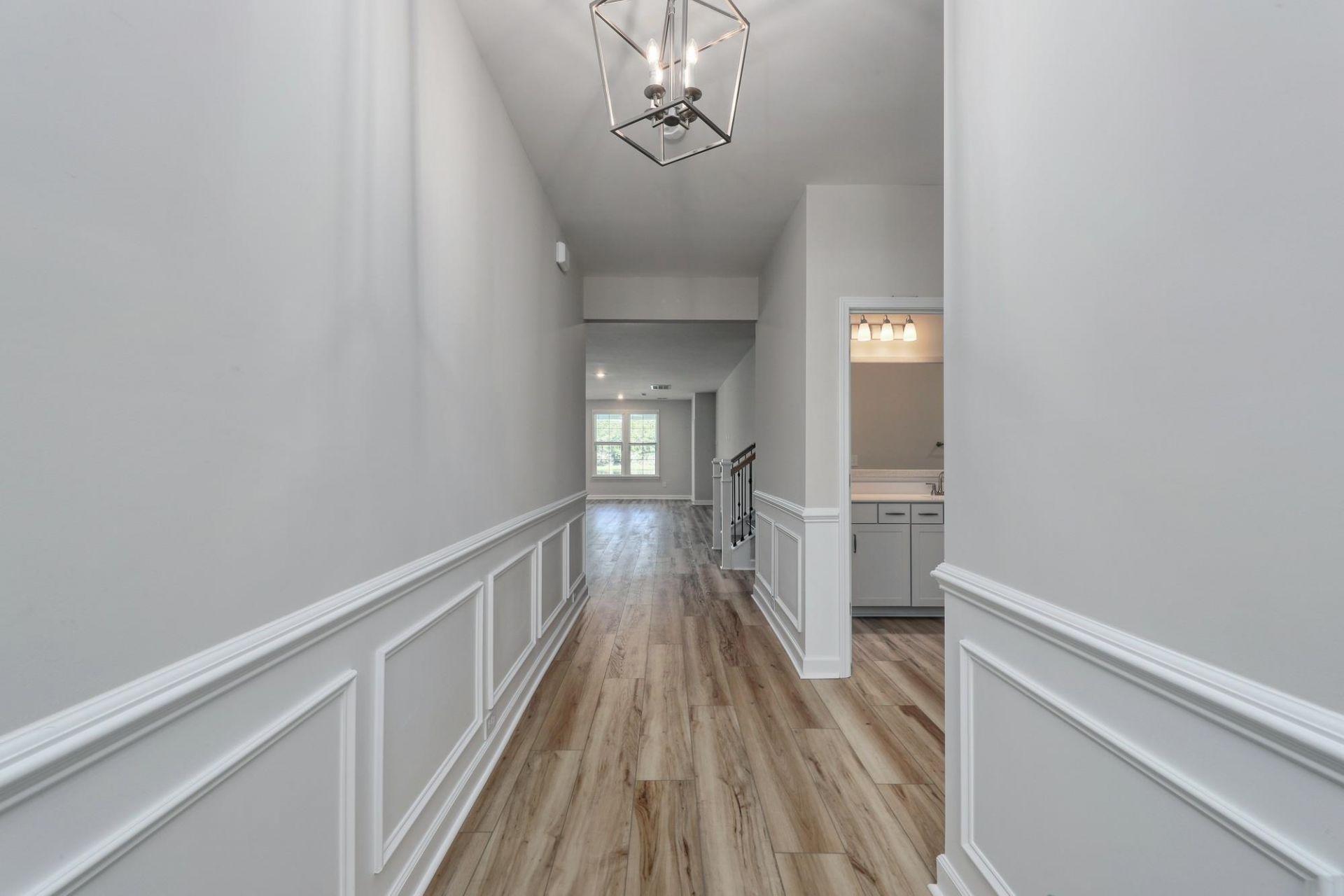 212 Field Dr Photo 5