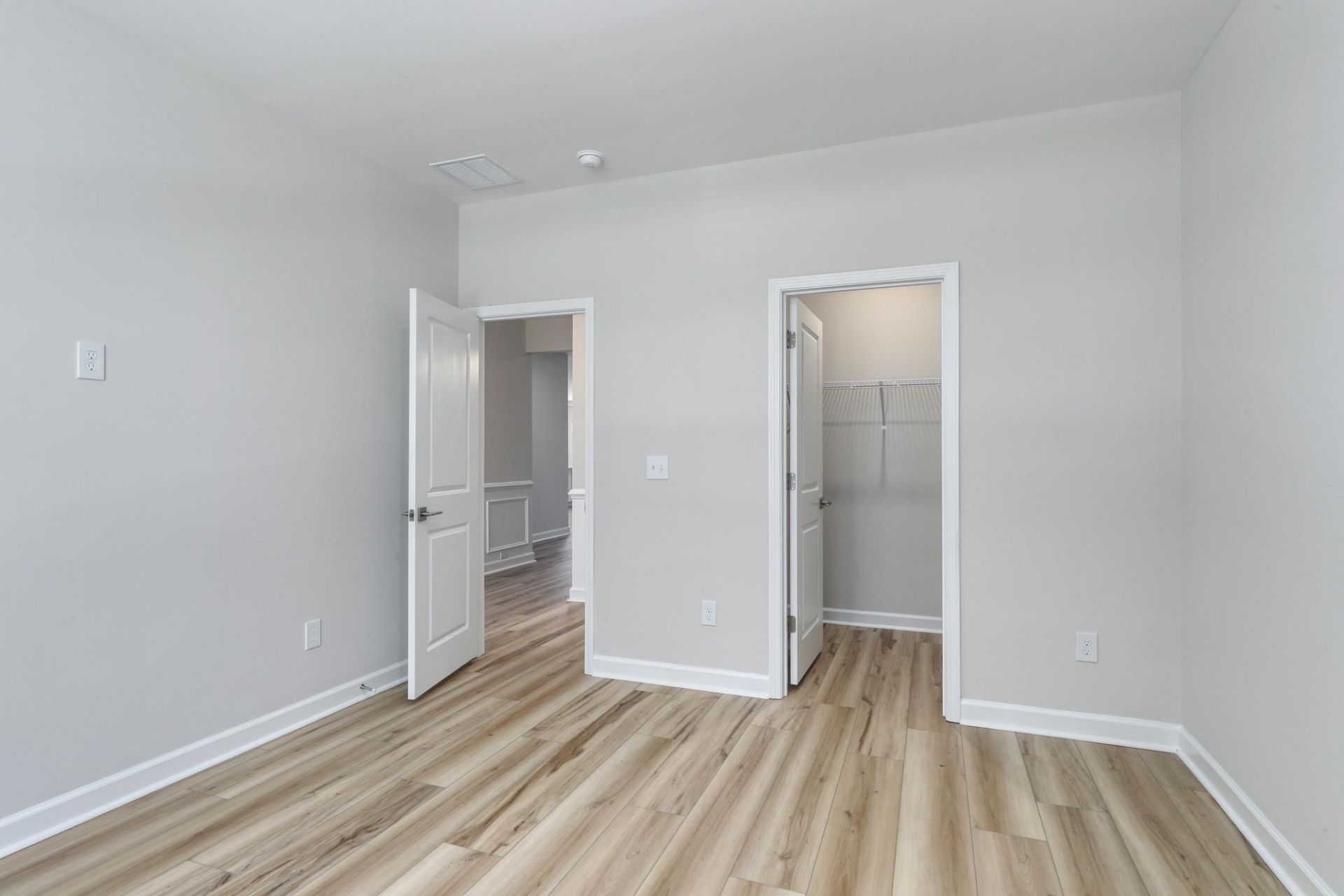 212 Field Dr Photo 8