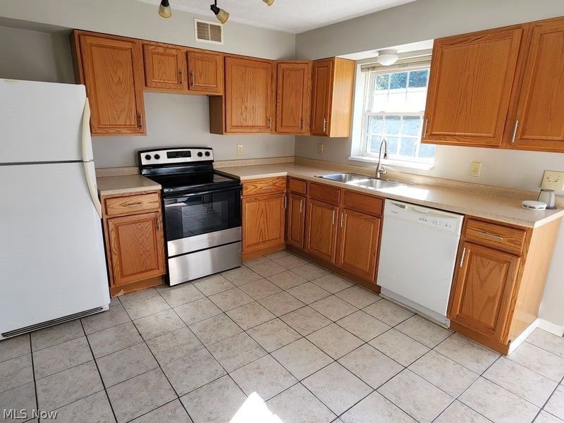 7730 Ravenna Road, Unit 4, Hudson, OH 44236 Photo 11