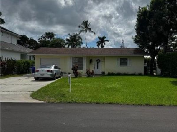 1270 10th AVE N, NAPLES, FL 34102