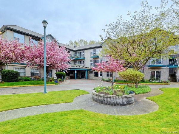1485 Garnet Rd, Unit #316, Saanich, BC V8P 5T5