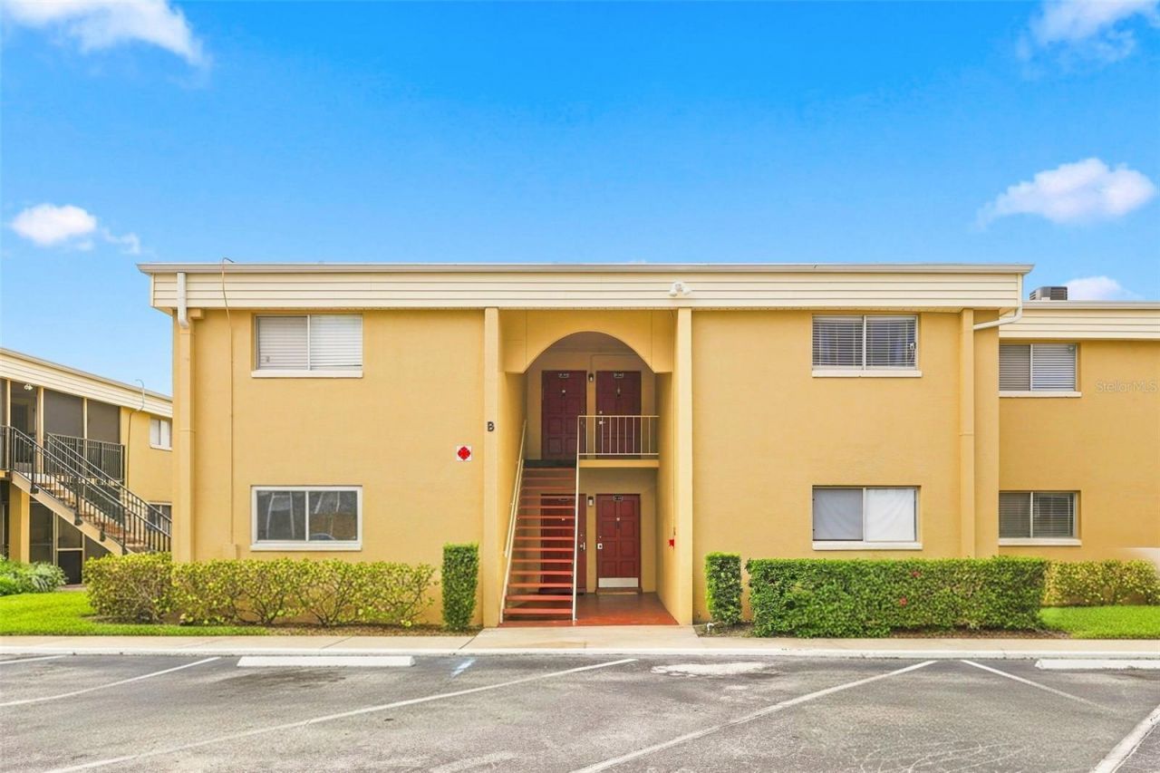 1000 Lake Of The Woods Boulevard, Unit 202B, Fern Park, FL 32730 Photo
