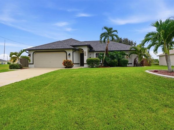 304 NE 20TH TERRACE , CAPE CORAL, FL 33909