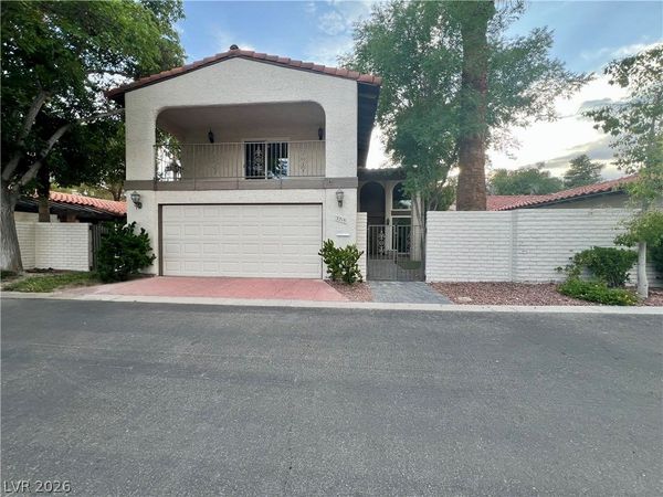 2316 Plaza Del Grande , Las Vegas, NV 89102