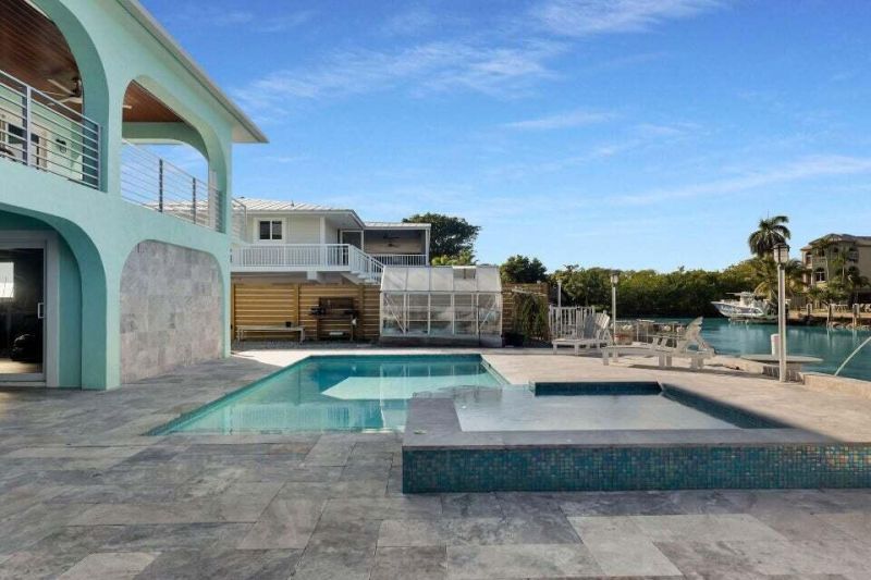 232 W Seaview Drive, Duck Key, FL 33050 Photo