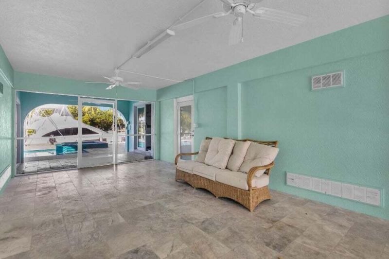232 W Seaview Drive, Duck Key, FL 33050 Photo