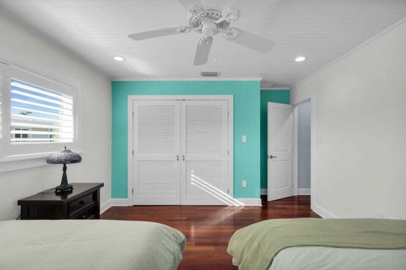 232 W Seaview Drive, Duck Key, FL 33050 Photo