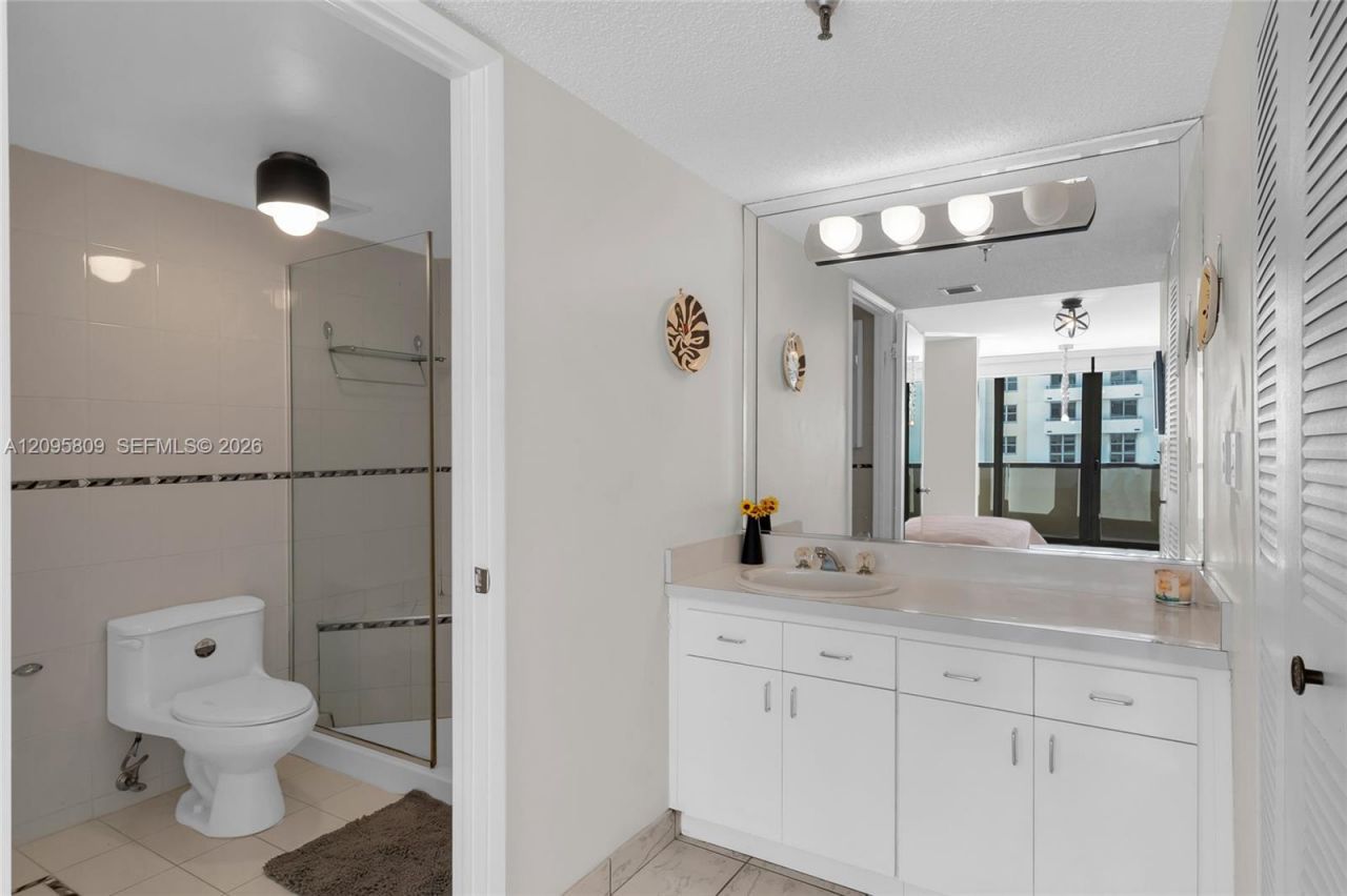 1623 Collins Ave, Unit 812, Miami Beach, FL 33139 Photo