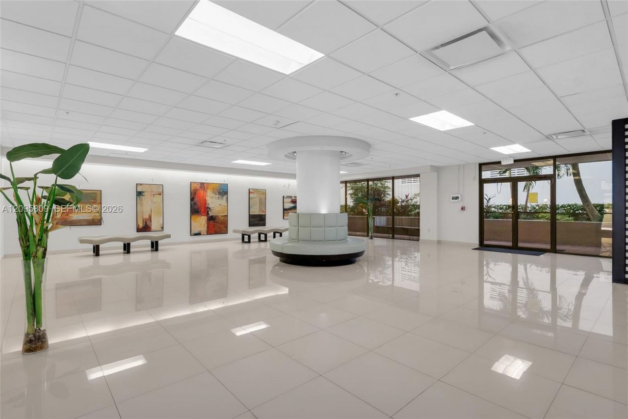 1623 Collins Ave, Unit 812, Miami Beach, FL 33139 Photo